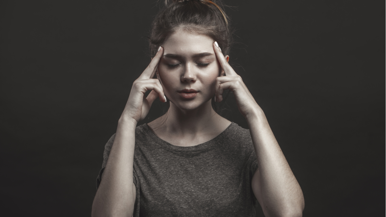 mujer meditando