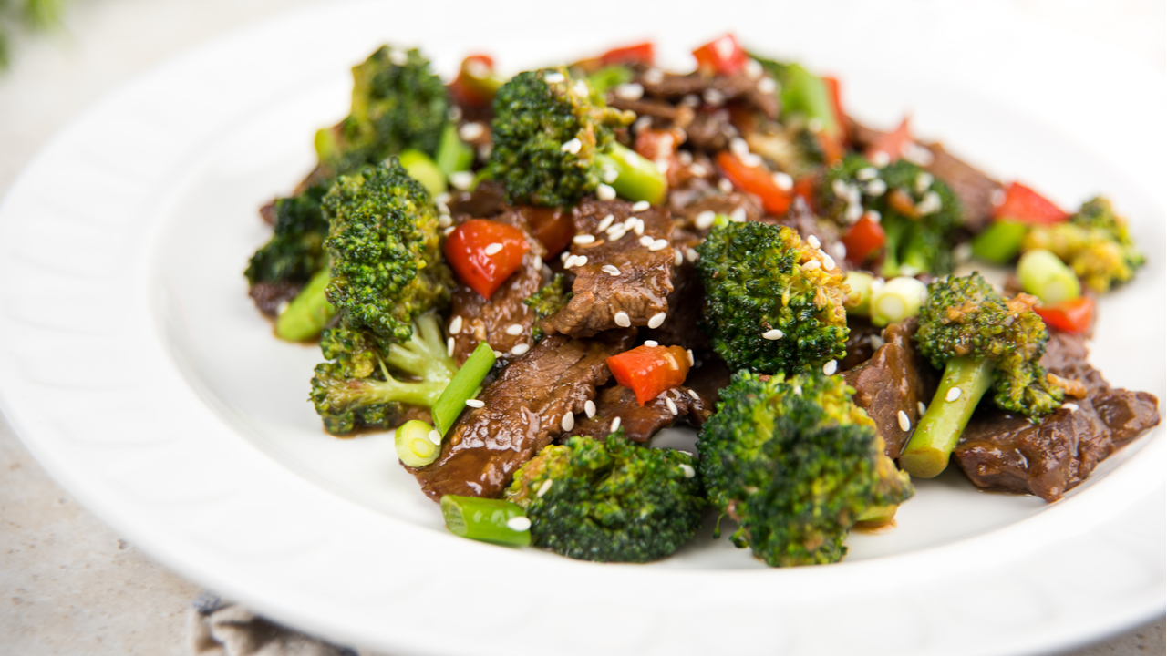 saltado de brocoli