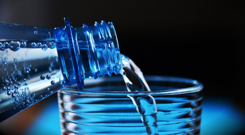 beber-agua-beneficia-el-tratamiento-del-cancer