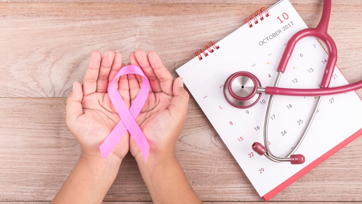 ¿Con qué frecuencia realizar un despistaje de cáncer de mama?
