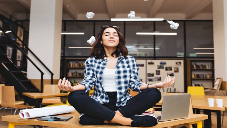 hacer-meditacion-ayuda-a-dejar-el-tabaco