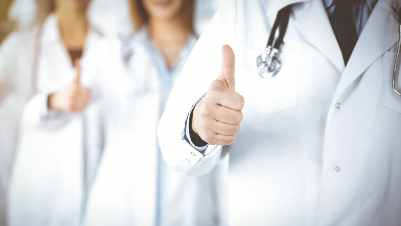 El programa oncocomplemento cuenta con médicos expertos en oncologia