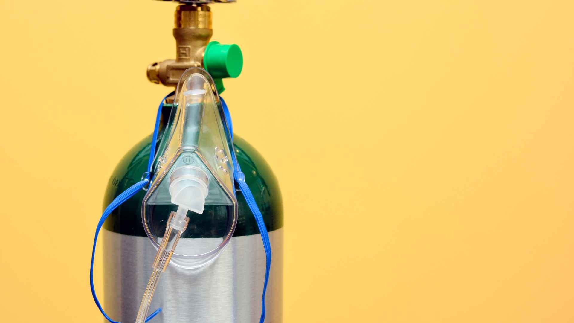 Oxígeno Medicinal: Qué Es y Qué Aplicaciones Tiene