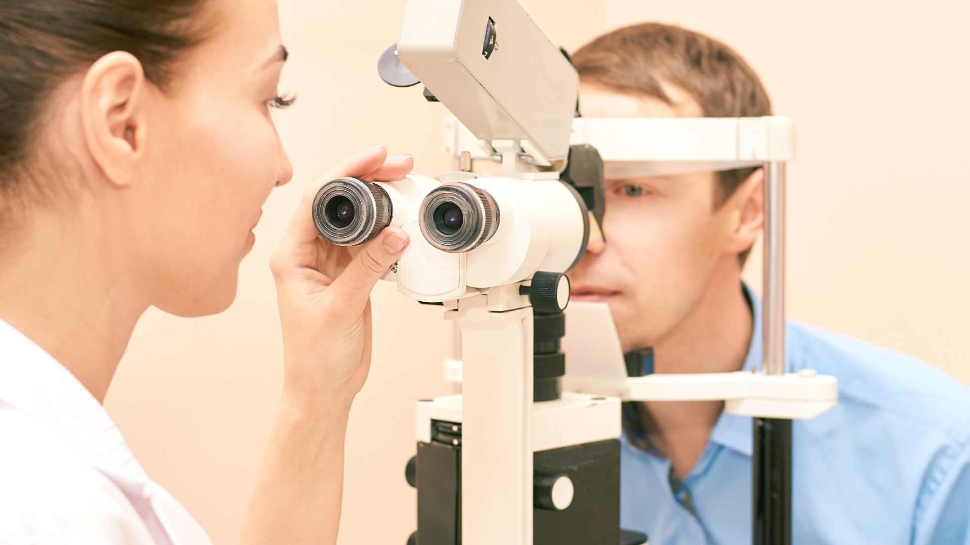 La queratoconjuntivitis es una afección ocular que puede afectar a personas de todas las edades